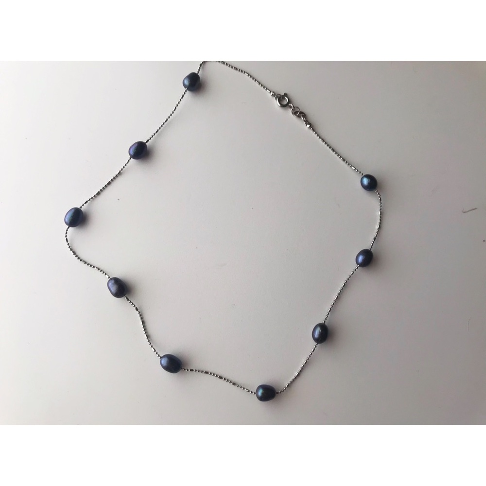 Freshwater Pearl necklace in silver 14”